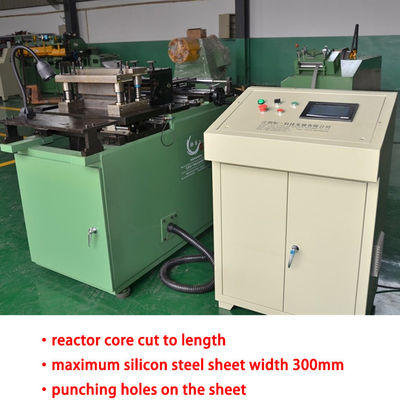 Máy cắt lõi tự động chiều rộng 300mm để làm lõi lò phản ứng